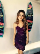 Laura Marano : laura-marano-1439831471.jpg