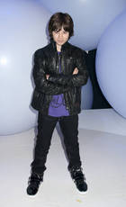 Leo Howard : LeoHoward_1303663360.jpg