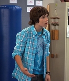 Leo Howard : leo-howard-1322433421.jpg