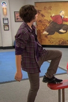 Leo Howard : leo-howard-1329489959.jpg