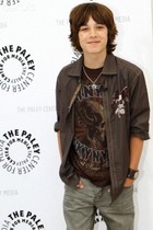 Leo Howard : leo-howard-1345212958.jpg