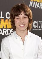 Leo Howard : leo-howard-1350764980.jpg