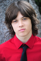 Leo Howard : leo-howard-1362211662.jpg