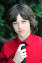 Leo Howard : leo-howard-1362211679.jpg