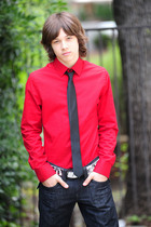 Leo Howard : leo-howard-1362211789.jpg