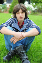 Leo Howard : leo-howard-1362212504.jpg