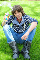 Leo Howard : leo-howard-1362212609.jpg