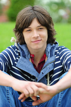 Leo Howard : leo-howard-1362213194.jpg