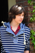 Leo Howard : leo-howard-1362213827.jpg