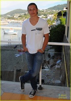 Leo Howard : leo-howard-1405612188.jpg