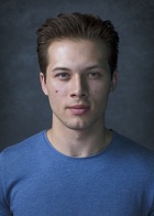 Leo Howard : leo-howard-1545265042.jpg