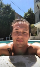 Leo Howard : leo-howard-1599005387.jpg