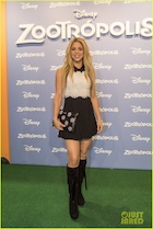 Shakira : shakira-1454608301.jpg