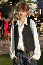 Thomas Sangster : Thomas_Sangster_1223205365.jpg