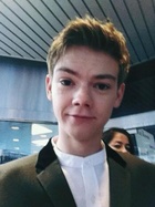 Thomas Sangster : thomas-sangster-1427945401.jpg