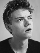 Thomas Sangster : thomas-sangster-1431821521.jpg