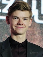 Thomas Sangster : thomas-sangster-1445605801.jpg