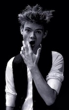 Thomas Sangster : thomas-sangster-1446234001.jpg