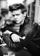 Thomas Sangster : thomas-sangster-1446597001.jpg