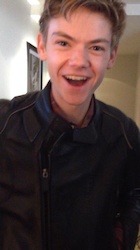 Thomas Sangster : thomas-sangster-1479665881.jpg