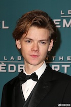 Thomas Sangster : thomas-sangster-1516881961.jpg