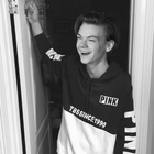 Thomas Sangster : thomas-sangster-1582757368.jpg