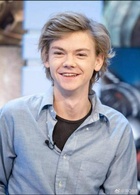 Thomas Sangster : thomas-sangster-1589672548.jpg