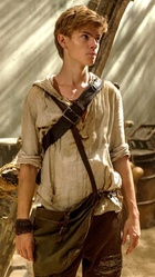 Thomas Sangster : thomas-sangster-1644182524.jpg