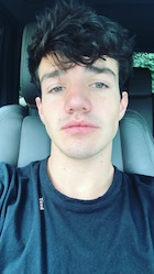 Aaron Carpenter : aaron-carpenter-1505473561.jpg