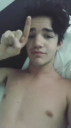 Aaron Carpenter : aaron-carpenter-1506416401.jpg