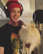 Aaron Carpenter : aaron-carpenter-1518590882.jpg