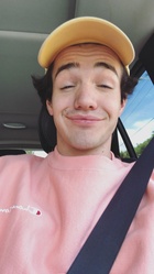 Aaron Carpenter : aaron-carpenter-1526275441.jpg