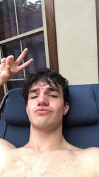 Aaron Carpenter : aaron-carpenter-1528362721.jpg