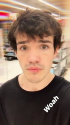 Aaron Carpenter : aaron-carpenter-1563147181.jpg