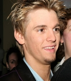 Aaron Carter : TI4U_u1141517502.jpg