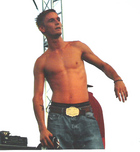 Aaron Carter : TI4U_u1145734952.jpg