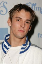 Aaron Carter : TI4U_u1147984615.jpg