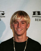 Aaron Carter : TI4U_u1150651901.jpg