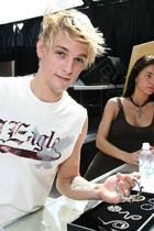 Aaron Carter : TI4U_u1151025176.jpg