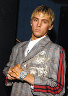 Aaron Carter : TI4U_u1157556416.jpg