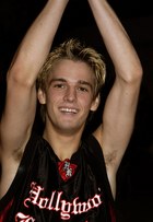 Aaron Carter : aaron-carter-1321736819.jpg