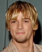 Aaron Carter : aaron-carter-1321736823.jpg