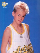 Aaron Carter : aaron-carter-1347031630.jpg