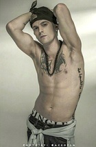 Aaron Carter : aaron-carter-1414084308.jpg