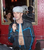 Aaron Carter : aaron-carter-1429730299.jpg