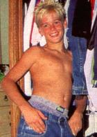 Aaron Carter : aaroncartersshirtless1.jpg