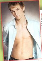 Aaron Carter : openshirt_popstar.jpg