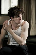 Aaron Johnson : aaron-johnson-1316966686.jpg