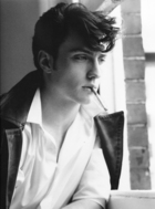 Aaron Johnson : aaron-johnson-1325136945.jpg