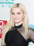 Abigail Breslin : abigail-breslin-1486191780.jpg